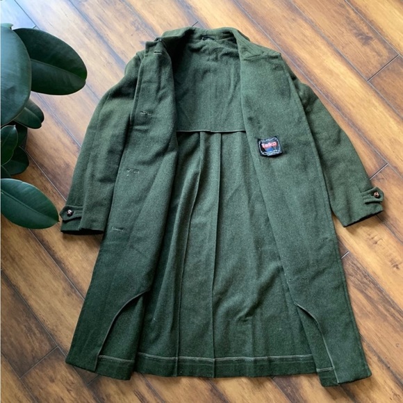 Vintage Olive Green Wool Coat $60 Size: US S/M Vintage - Picture 3 of 4